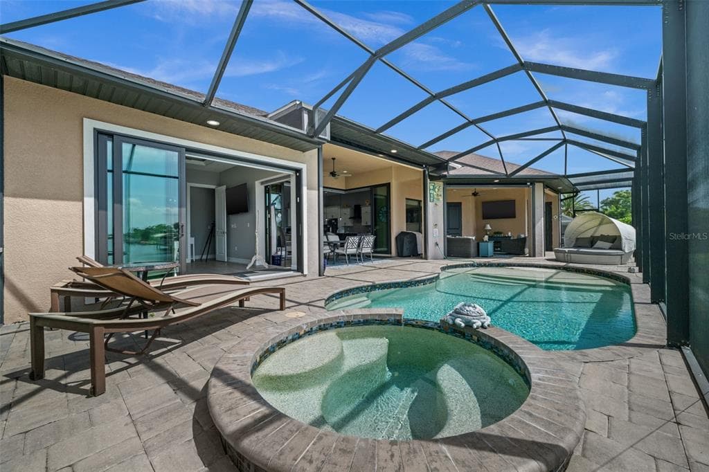 4286 HARBOR BOULEVARD photo 21