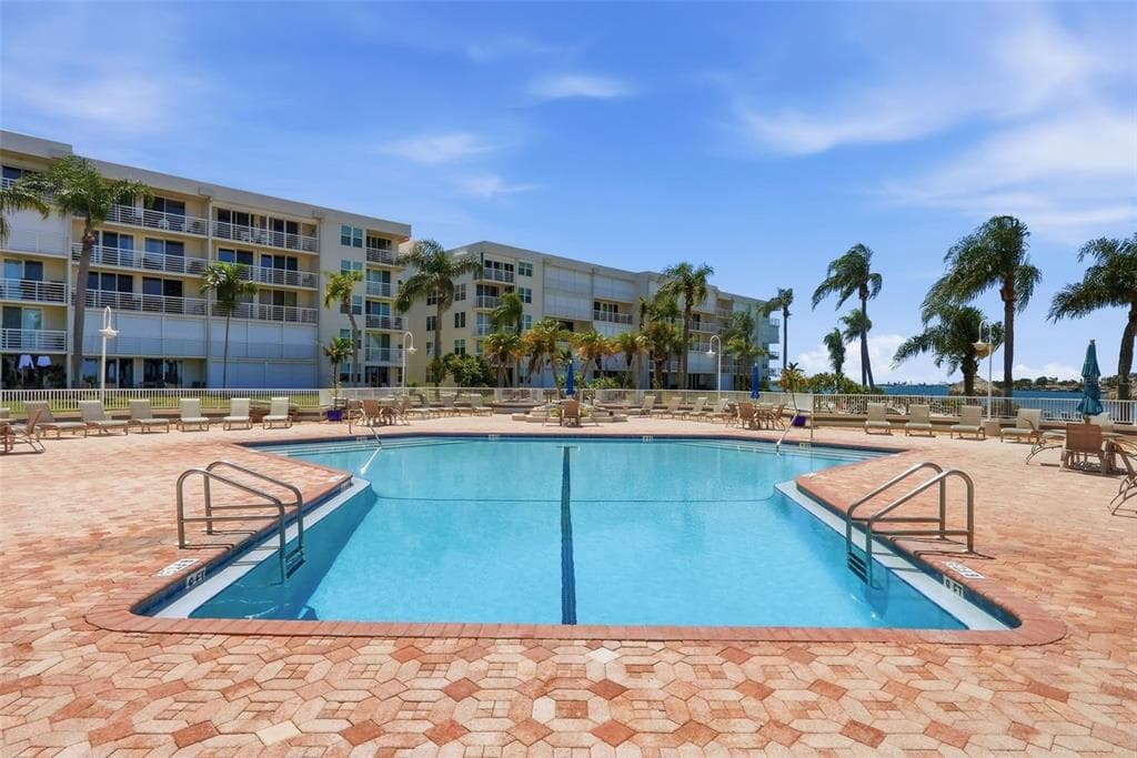 6081 BAHIA DEL MAR CIRCLE 251 photo 24