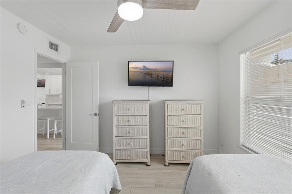 6081 BAHIA DEL MAR CIRCLE 251 photo 19