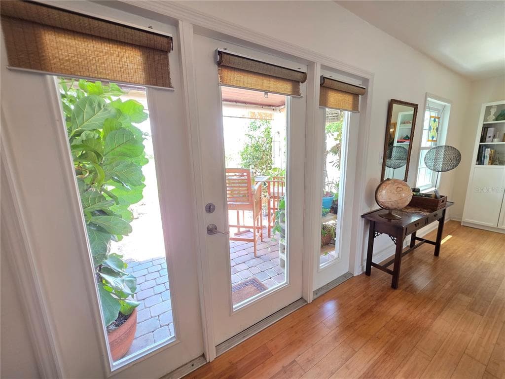 118 POMPANO DRIVE SE B photo 10