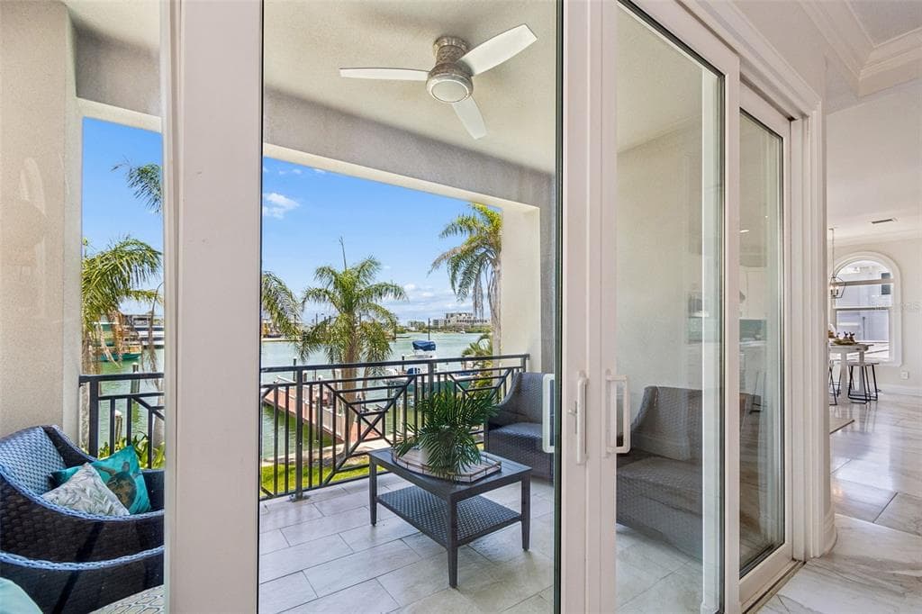 136 DEVON DRIVE photo 13