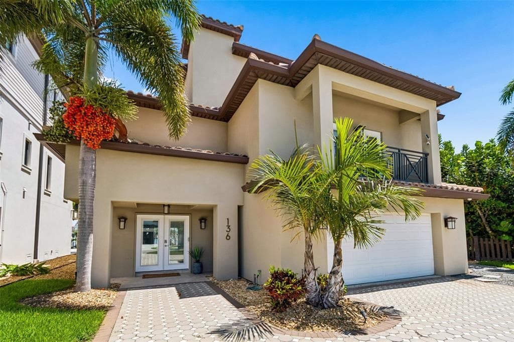 136 DEVON DRIVE photo 4