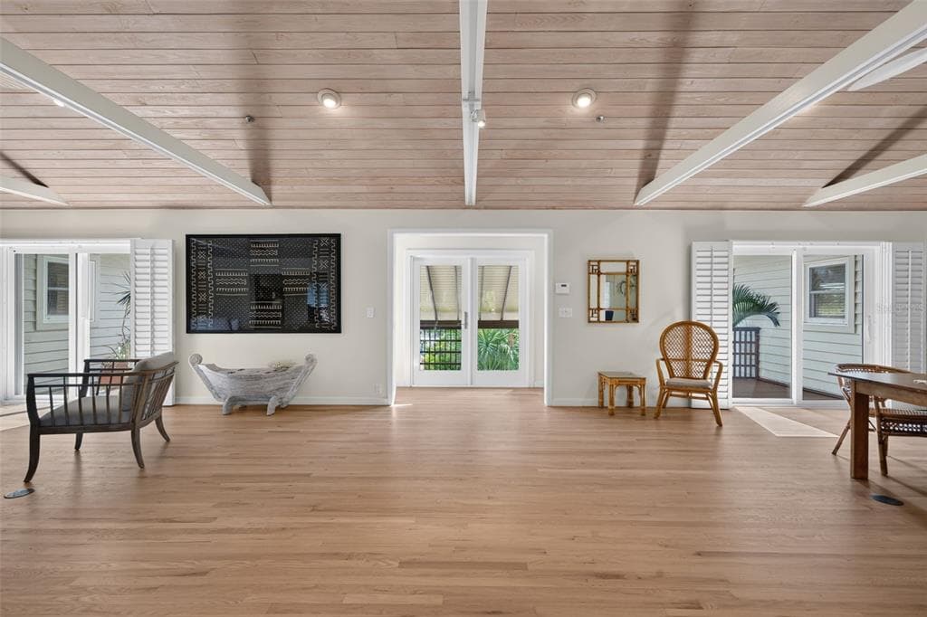 677 LANDS END DRIVE photo 8