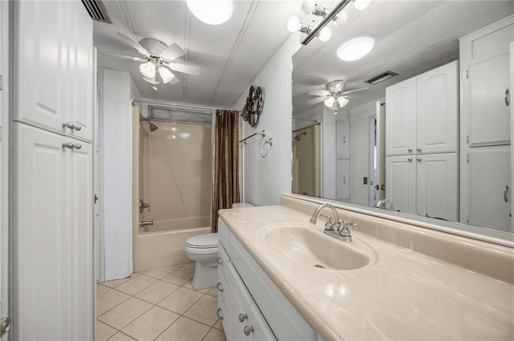 112 ISLAND POINT ROAD photo 21