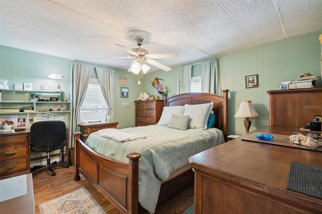 109 DOUGLAS STREET photo 16