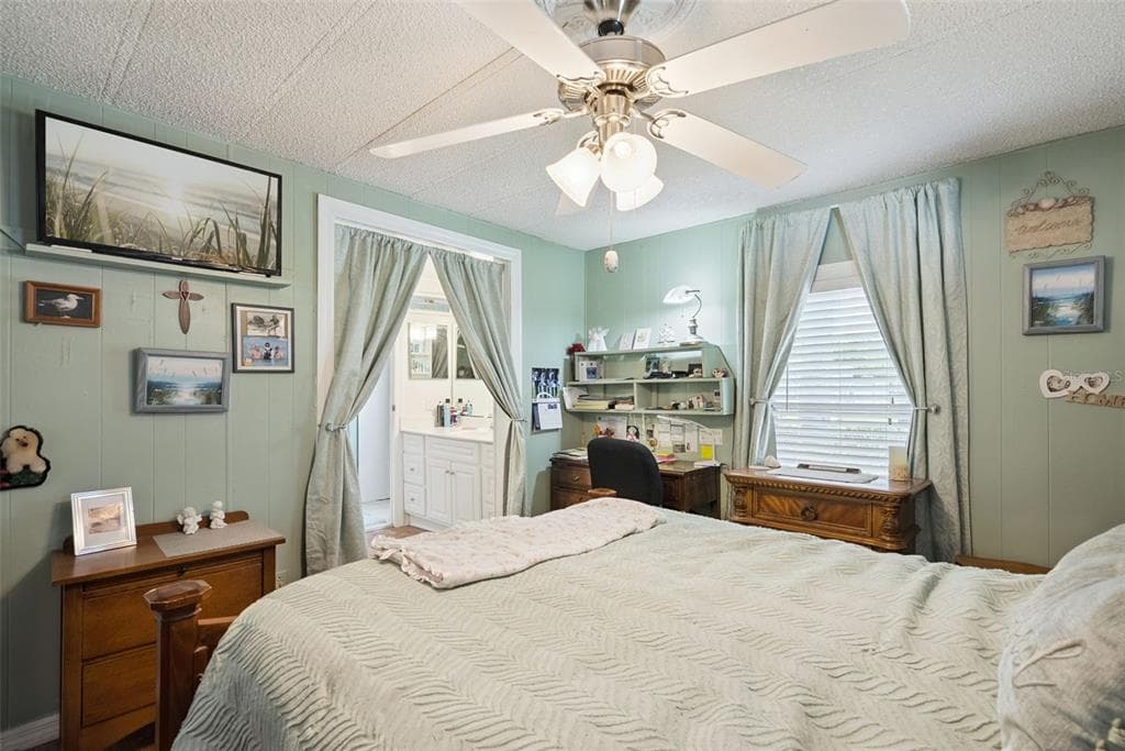 109 DOUGLAS STREET photo 15