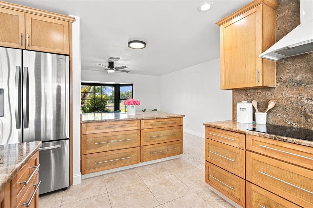 11900 7TH STREET E photo 14