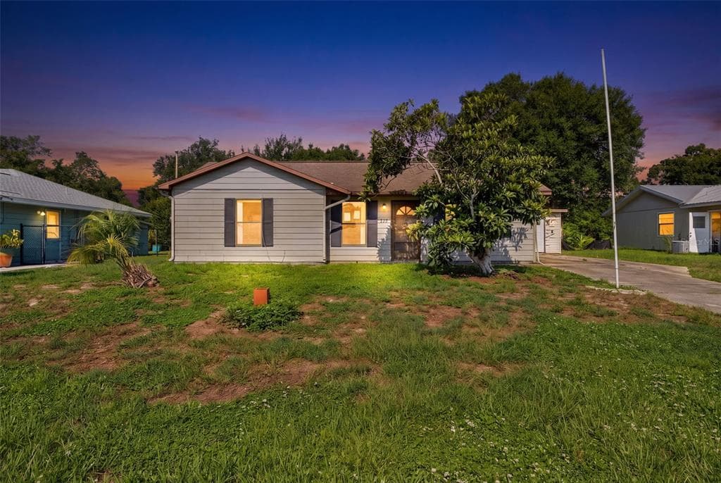 327 HARBOR BOULEVARD photo 7