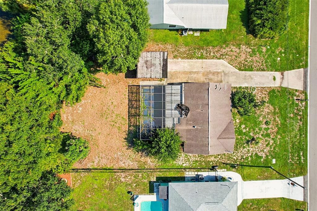 327 HARBOR BOULEVARD photo 3