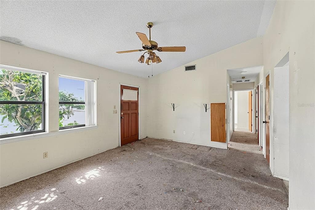 327 HARBOR BOULEVARD photo 14
