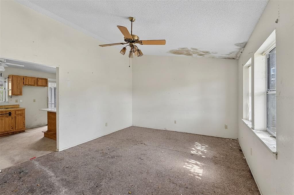 327 HARBOR BOULEVARD photo 15