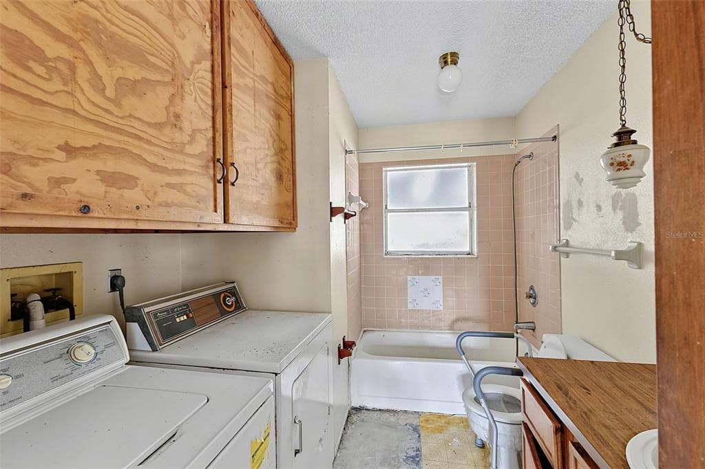 327 HARBOR BOULEVARD photo 21