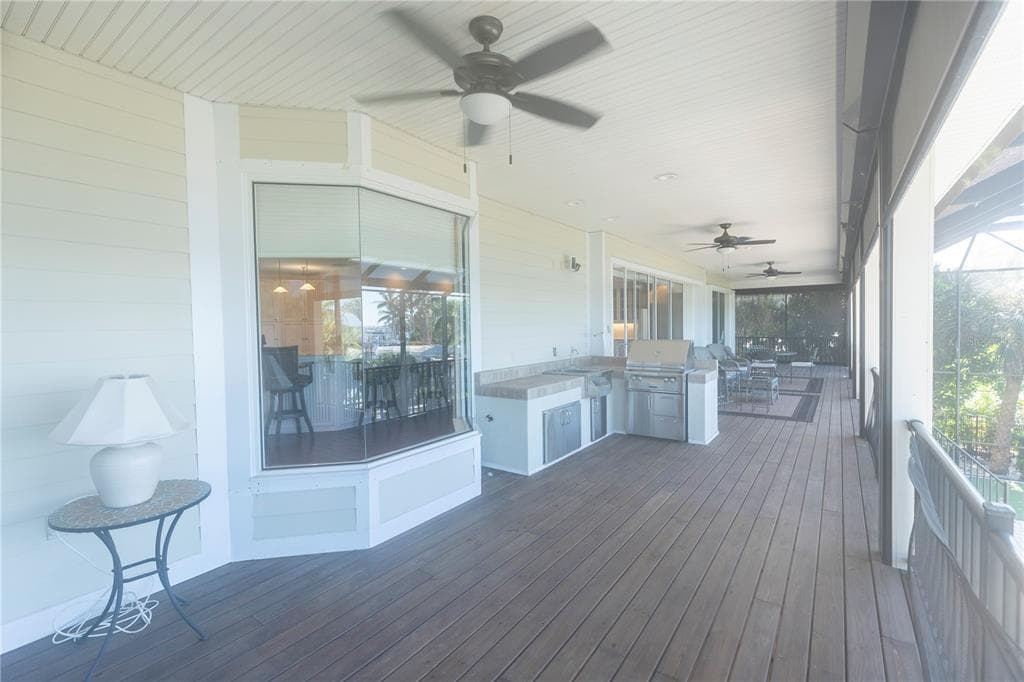 100 BUCCANEER BEND photo 13