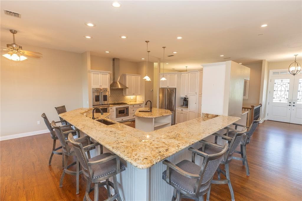 100 BUCCANEER BEND photo 19