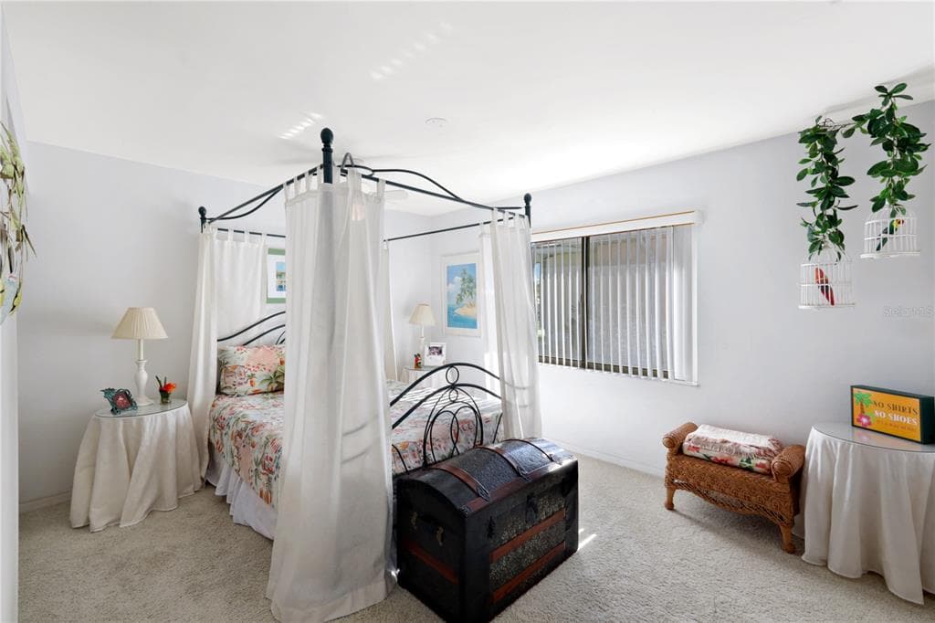 212 KAMAL PARKWAY photo 21