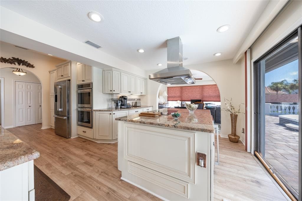 13 CAROLLO COURT photo 12