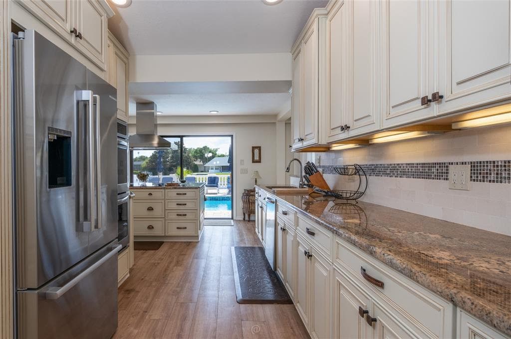 13 CAROLLO COURT photo 15