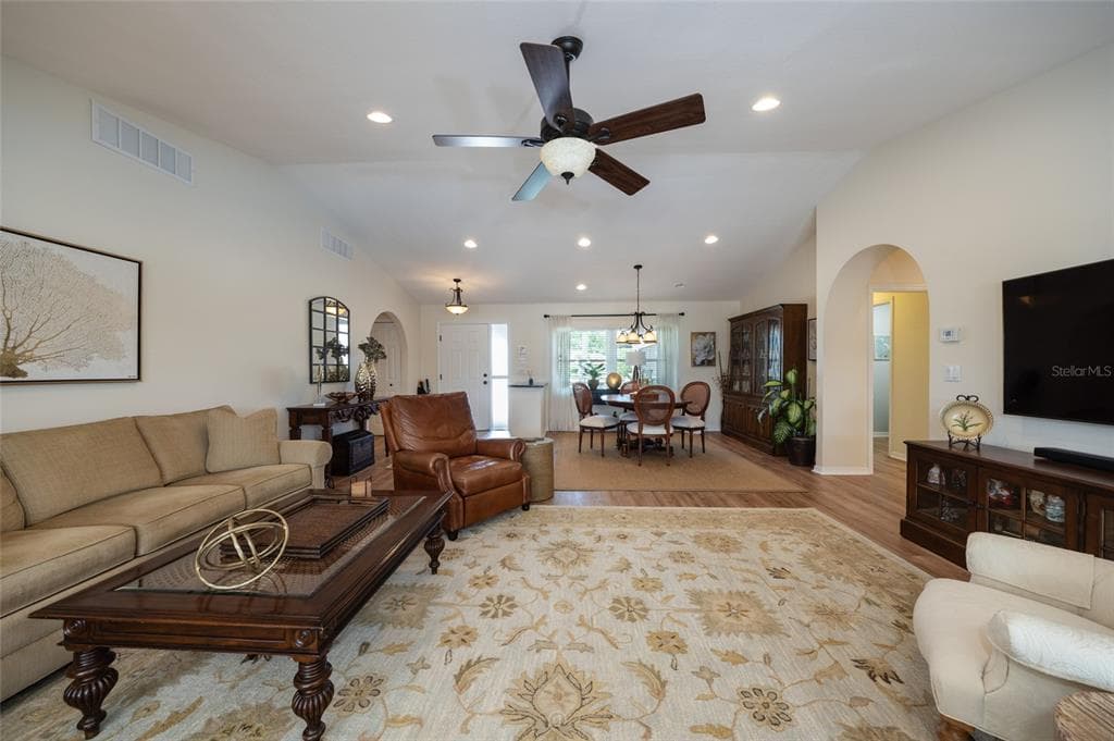 13 CAROLLO COURT photo 4