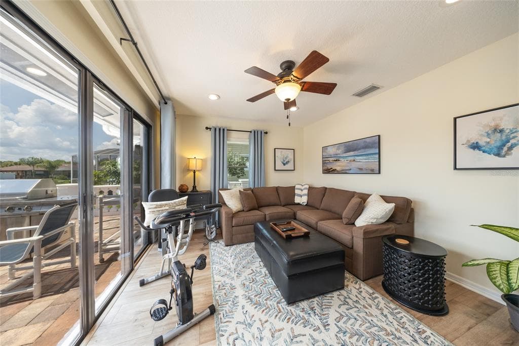 13 CAROLLO COURT photo 21