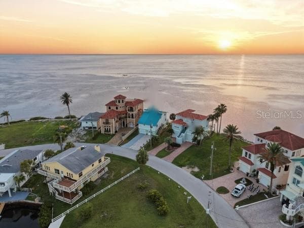 6421 DRIFTWOOD DRIVE photo 4