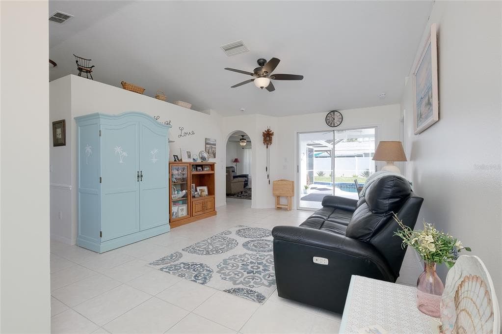 4454 PERSIAN LANE photo 9