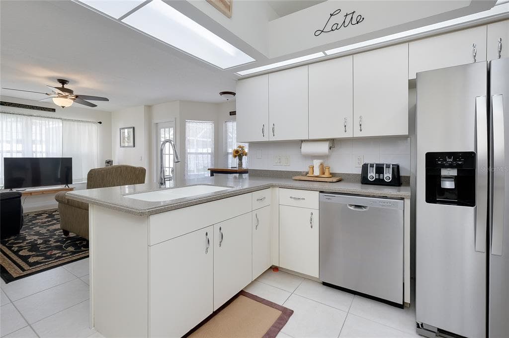 4454 PERSIAN LANE photo 18