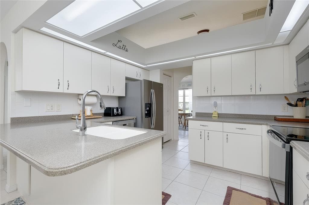 4454 PERSIAN LANE photo 15