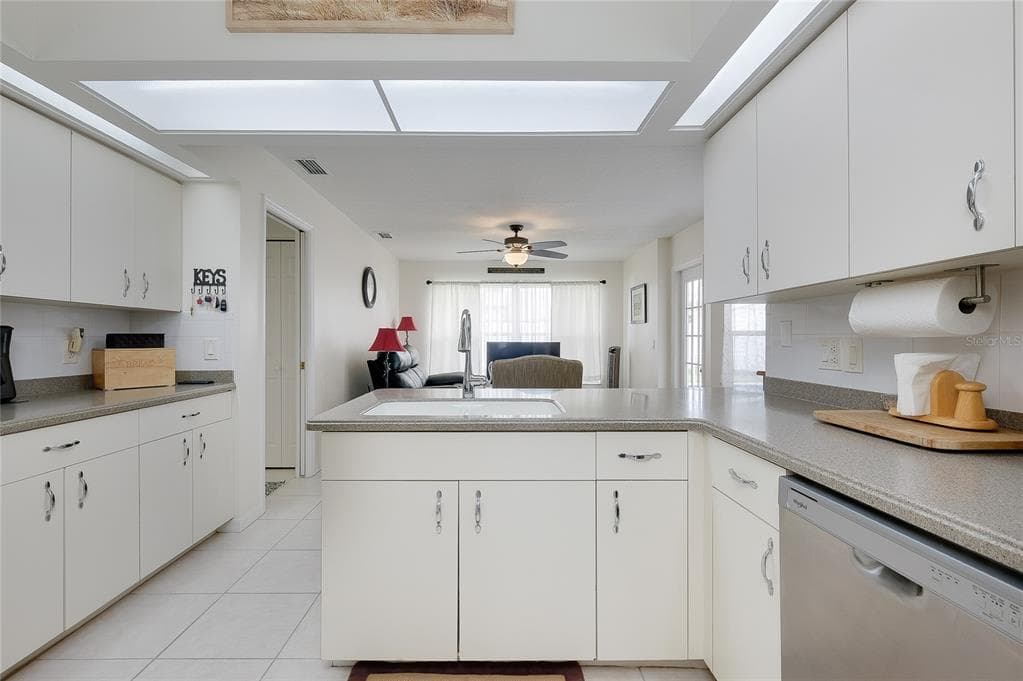 4454 PERSIAN LANE photo 19