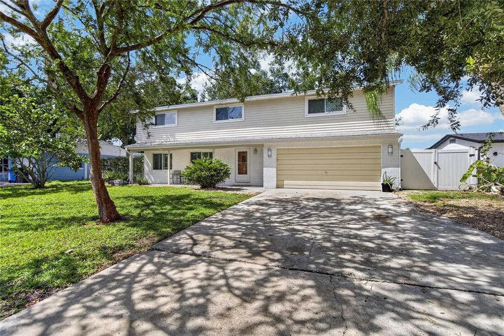 10718 DRUMMOND RD photo 2