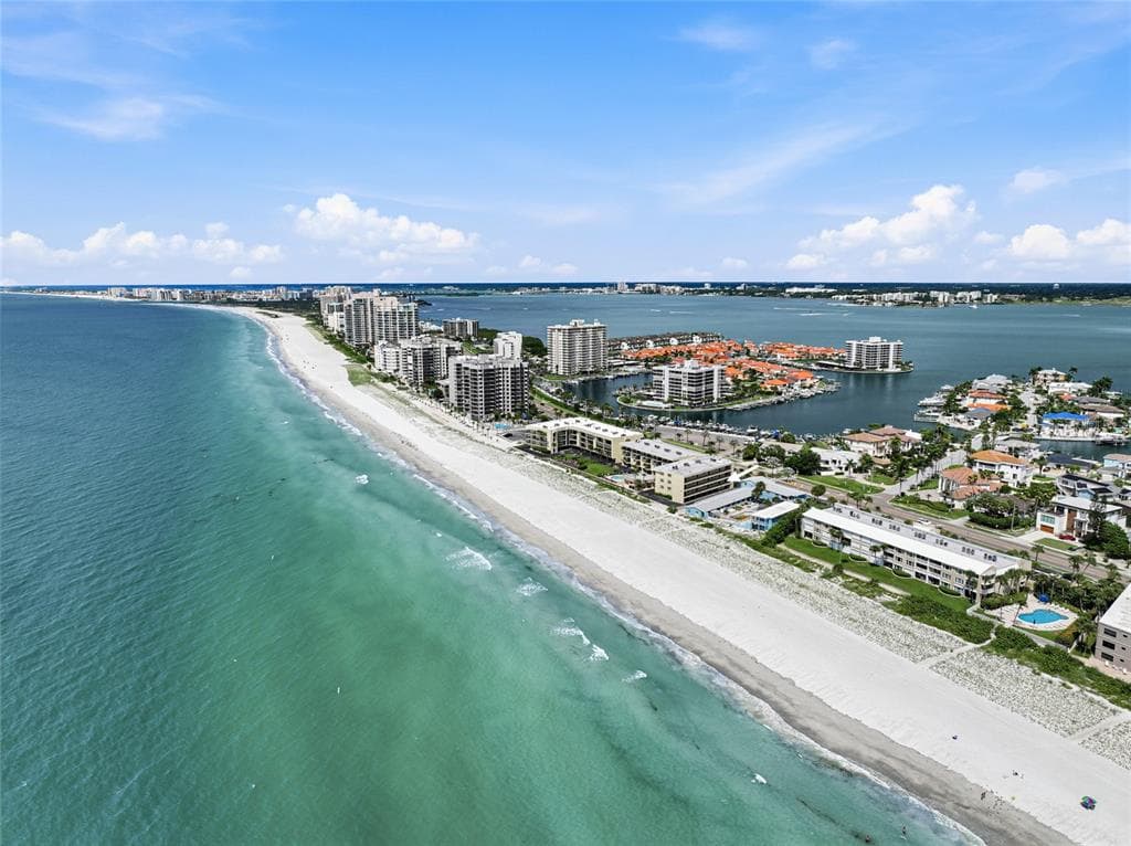 3500 GULF BOULEVARD 204 photo 2