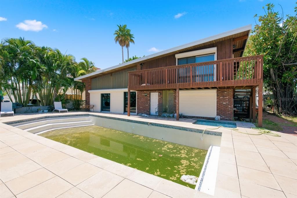 31 DOLPHIN DRIVE photo 23