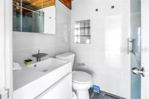 31 DOLPHIN DRIVE photo 14