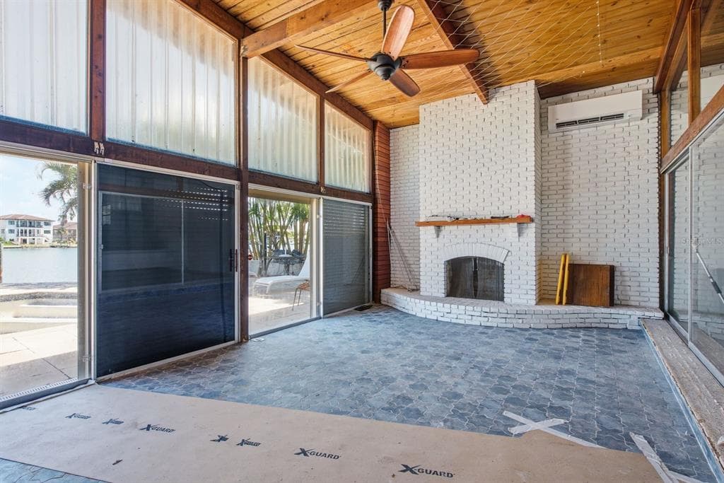 31 DOLPHIN DRIVE photo 4