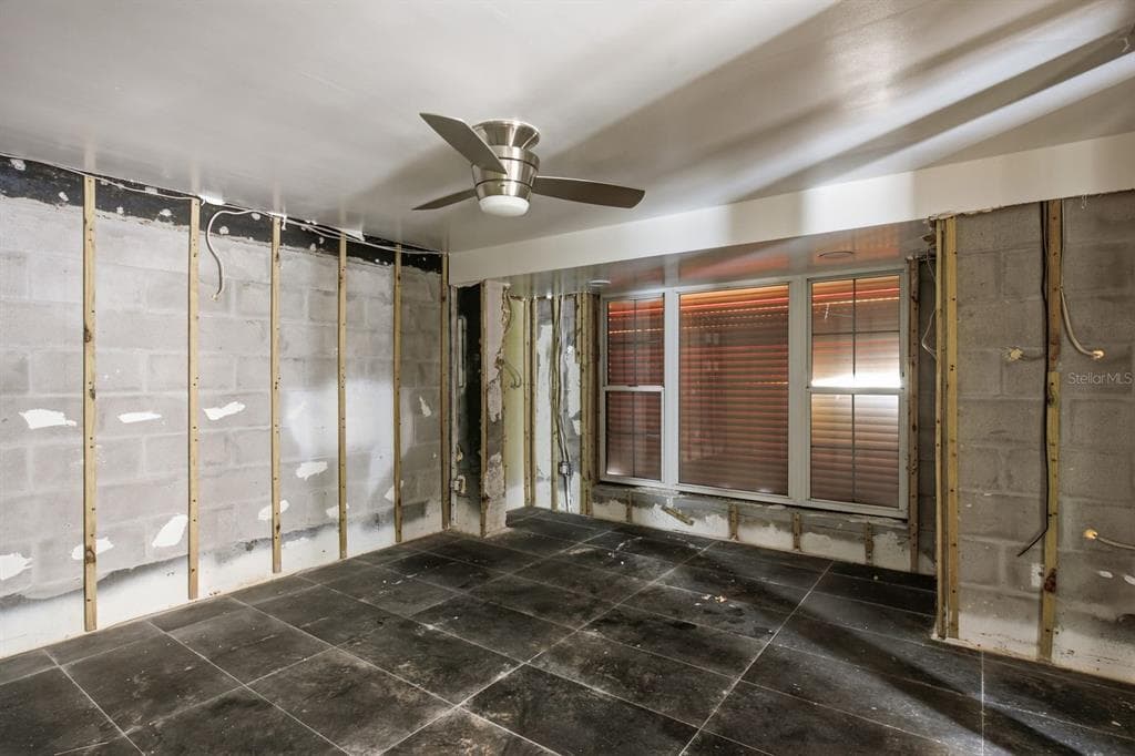 31 DOLPHIN DRIVE photo 21