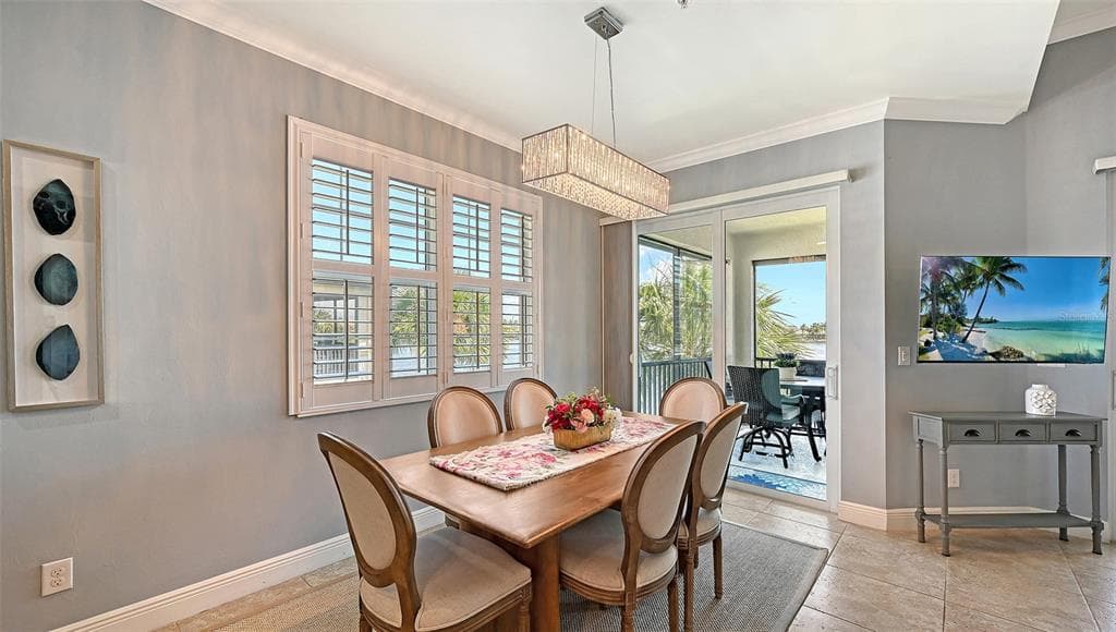 1041 RIVERSCAPE STREET 1041 photo 15