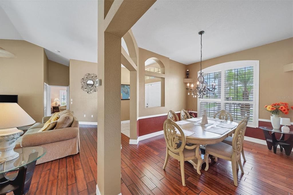 36 PINE VALLEY COURT photo 7