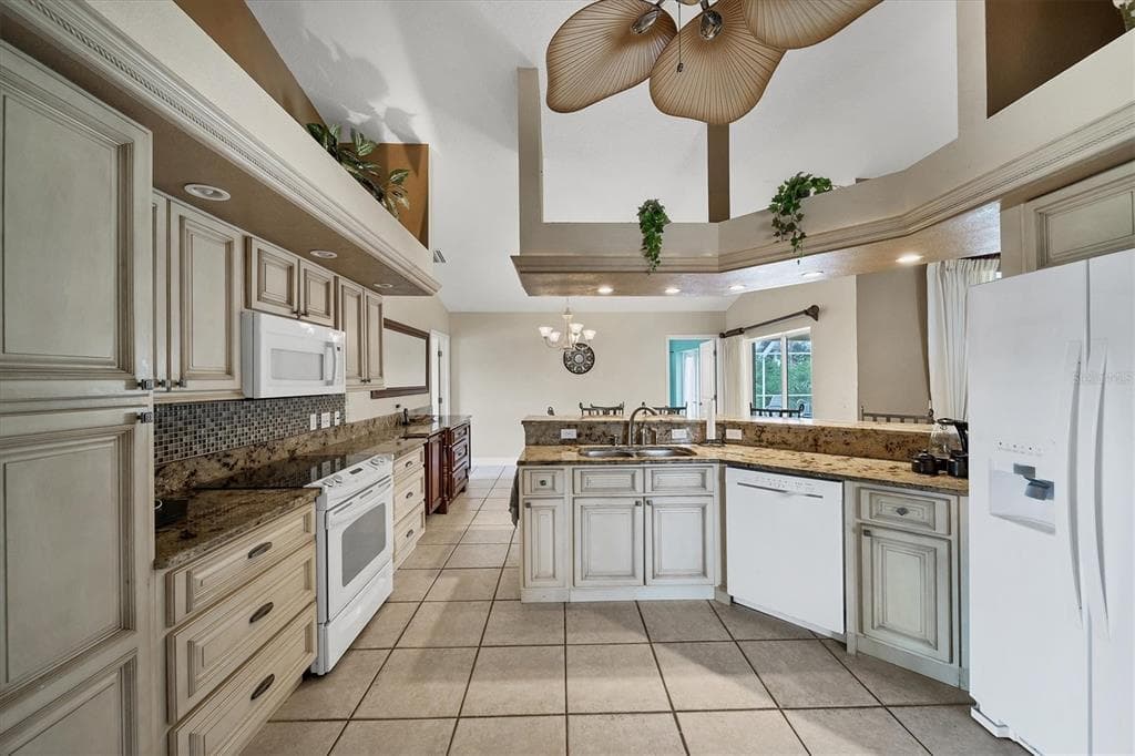36 PINE VALLEY COURT photo 10