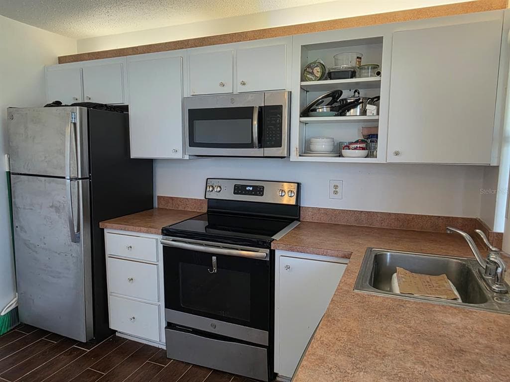 3765 101ST AVENUE N - photo 9