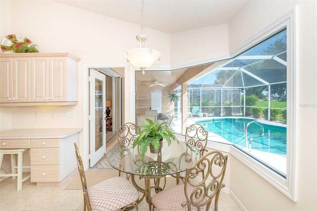42 BROADMOOR LANE photo 12