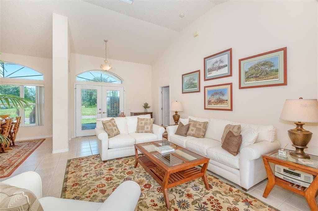 42 BROADMOOR LANE photo 5