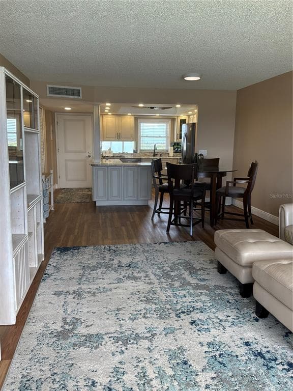 4525 COVE CIRCLE 1107 photo 7