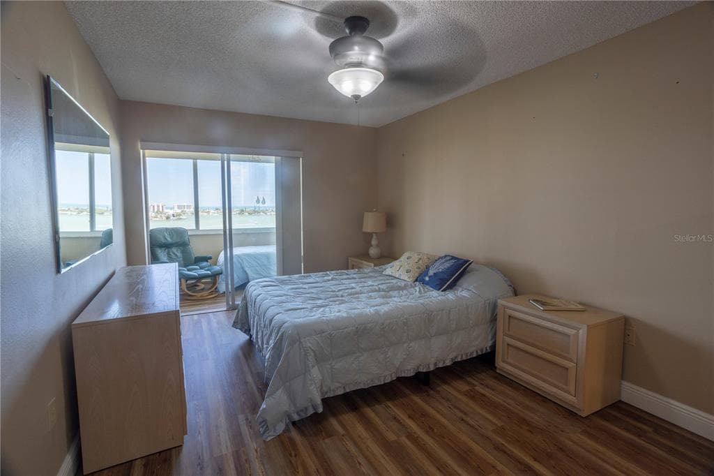 4525 COVE CIRCLE 1107 photo 20