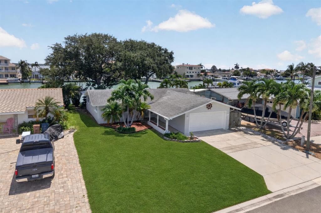 541 LILLIAN DRIVE photo 8