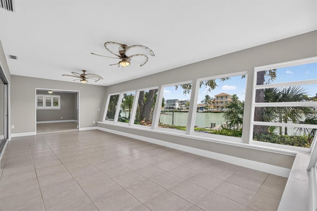 541 LILLIAN DRIVE photo 25