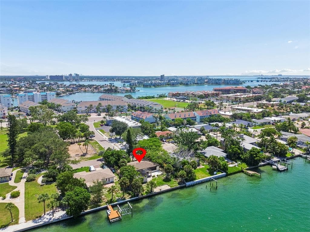 9300 GULF BOULEVARD photo 14