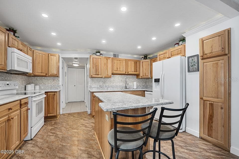 1415 OCEAN SHORE BOULEVARD F110 photo 18