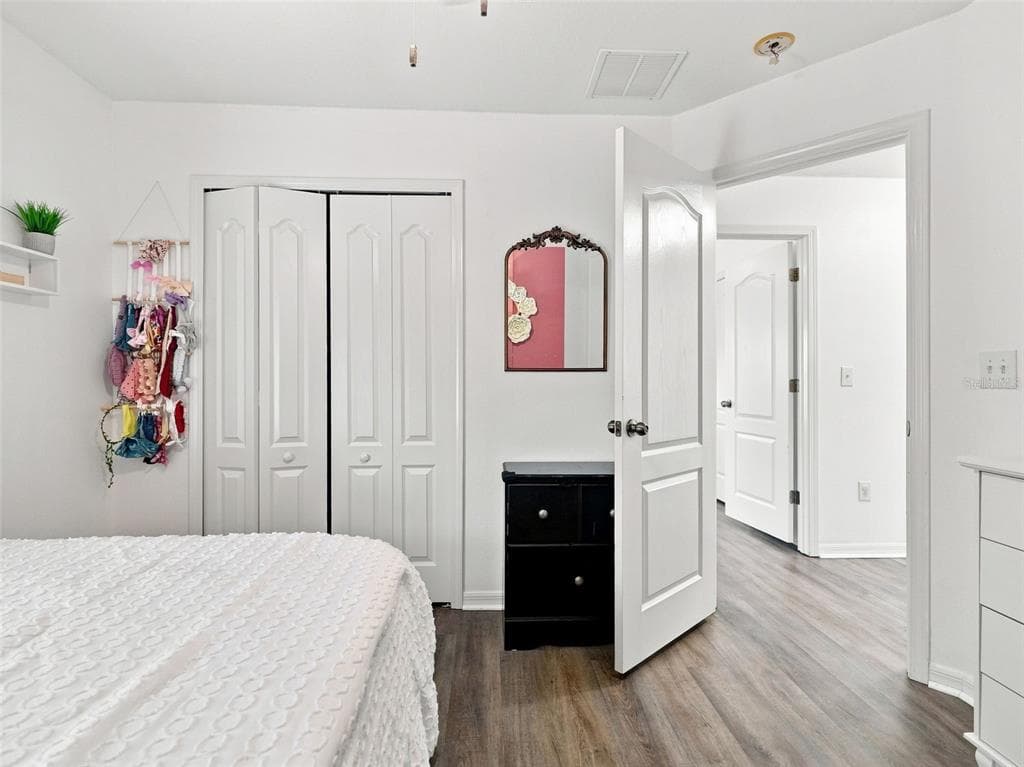 12607 CHENWOOD AVENUE photo 18