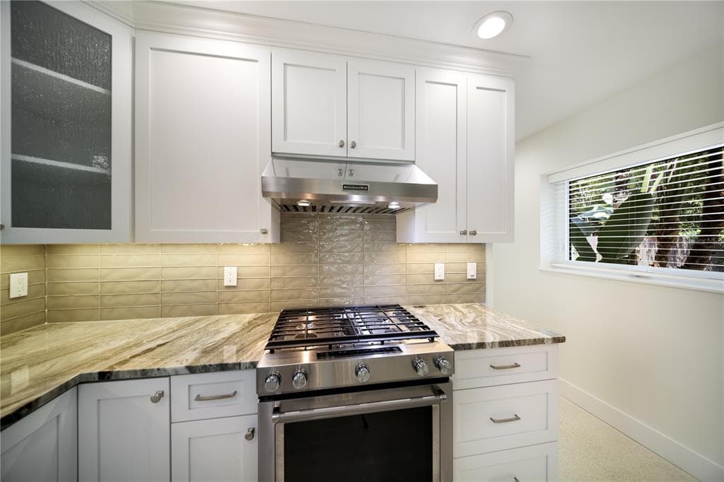 6561 BAYOU HAMMOCK ROAD photo 17