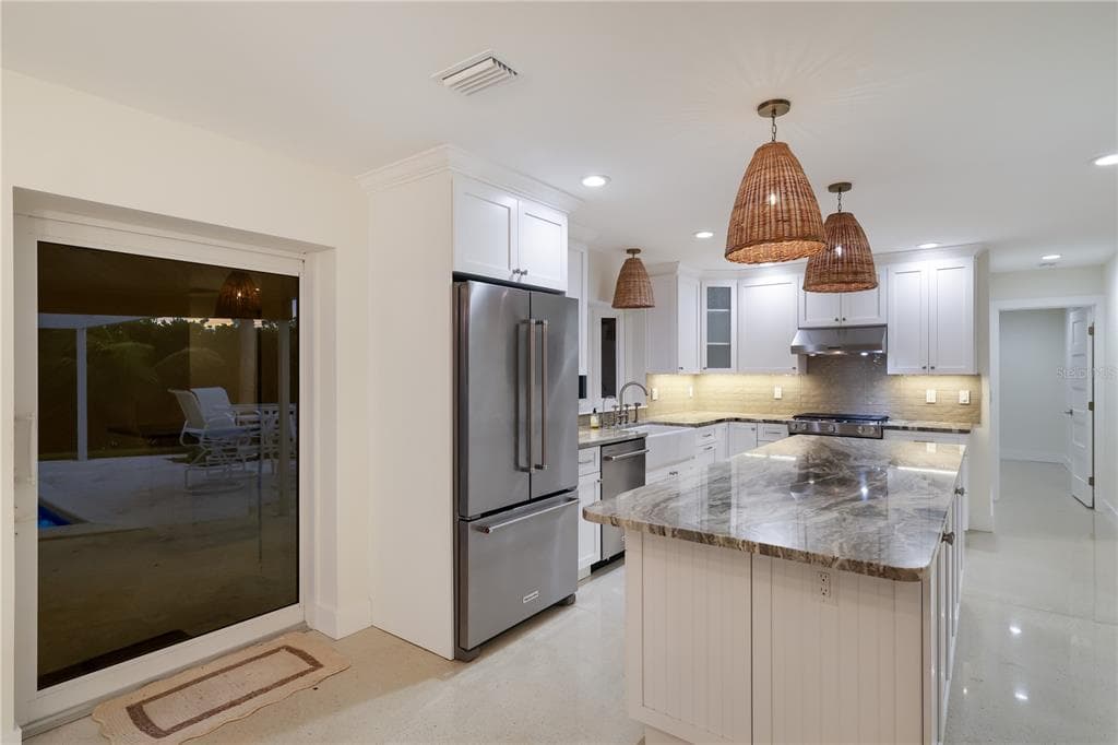 6561 BAYOU HAMMOCK ROAD photo 10