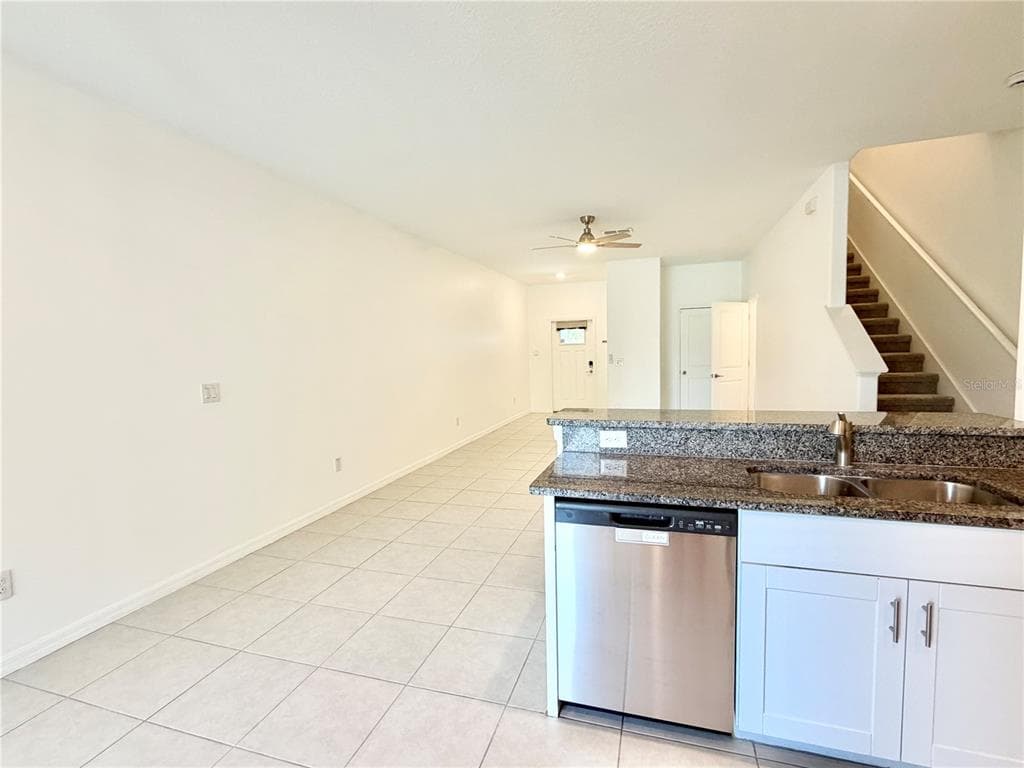 2578 CHARLAN COURT photo 17